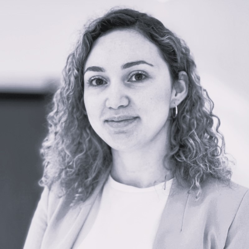 Ebru Topcu